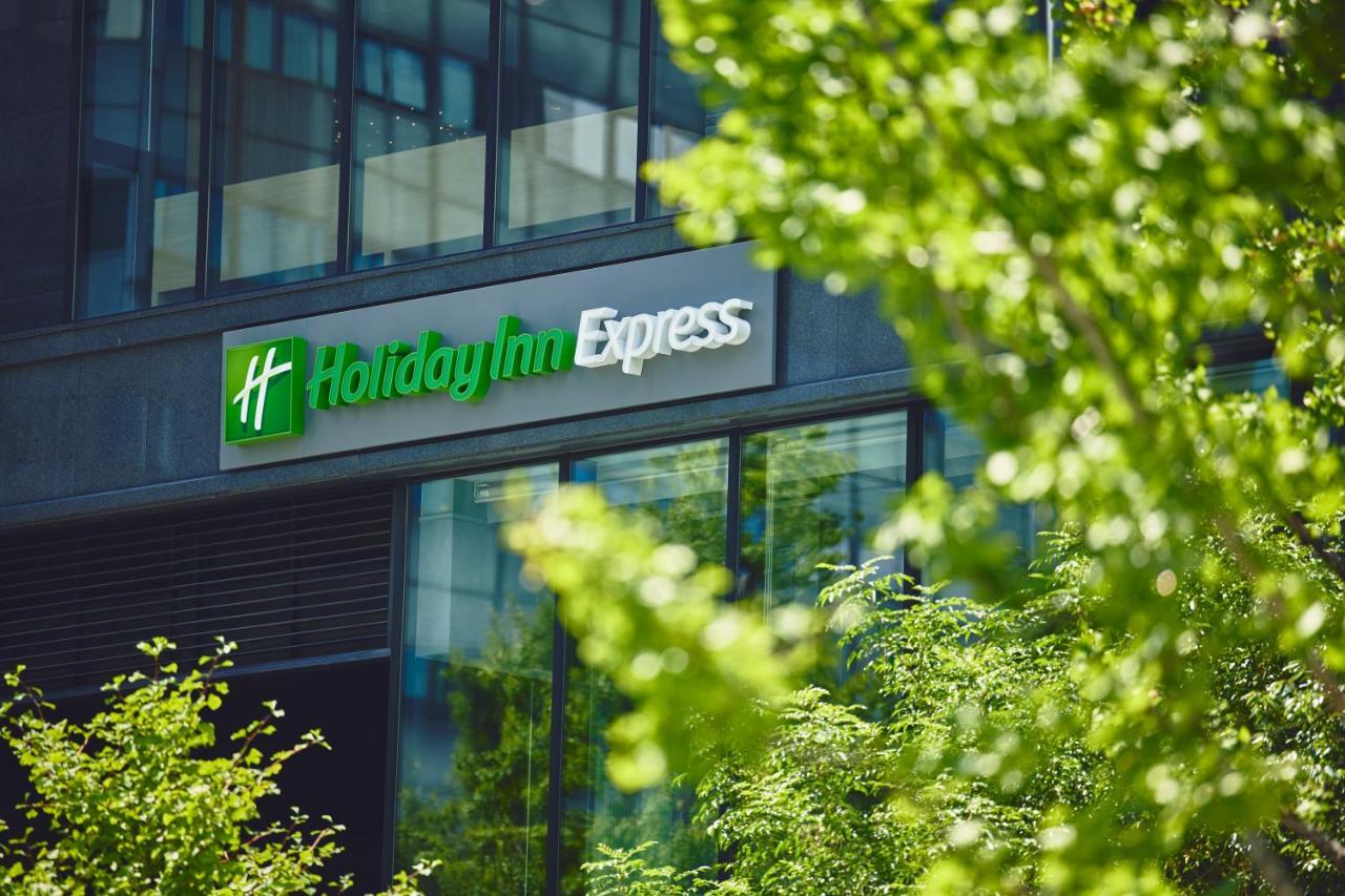 Holiday Inn Express Osaka City Centre- Midosuji By Ihg Exterior foto