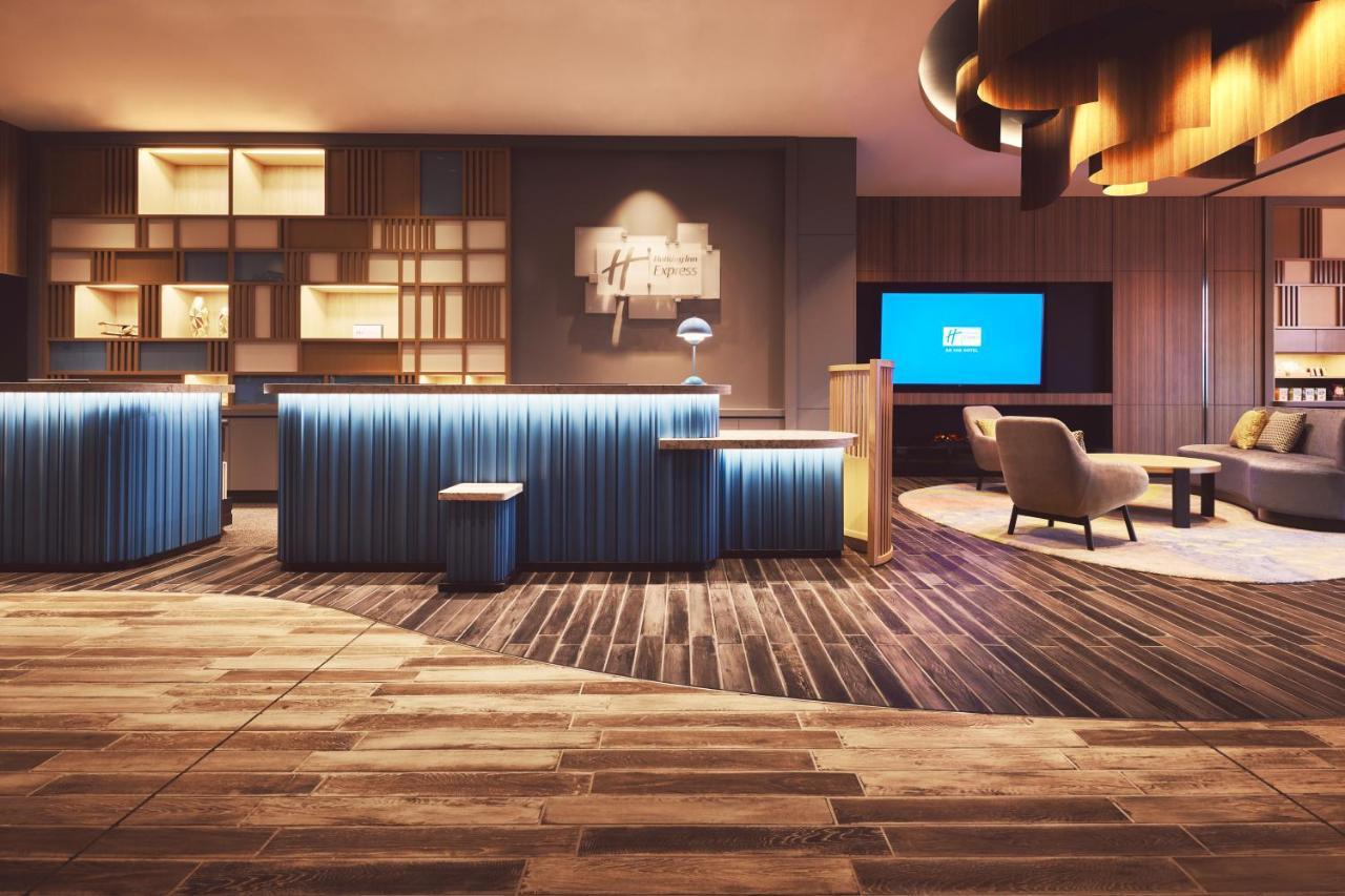 Holiday Inn Express Osaka City Centre- Midosuji By Ihg Exterior foto